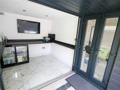 Picture 30